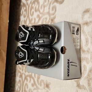 Little kid soccer cleats black size 11 brand new